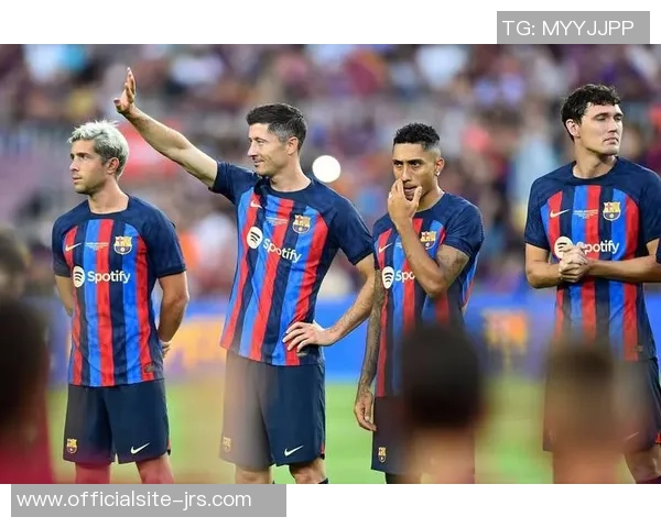 佛伦茨与巴萨的巅峰对决谁能在欧战中笑到最后